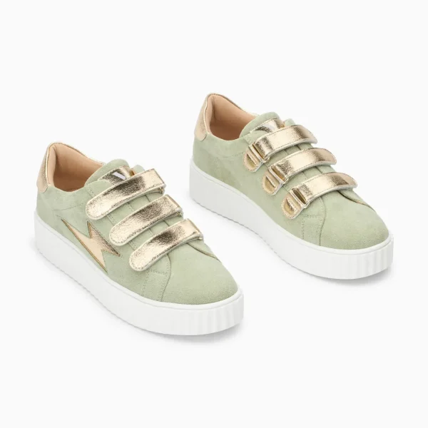 baskets_clair_marilou_ver_2.webp Vanessa Wu Baskets éclair Marilou vert pâle à scratchs champagne< Baskets