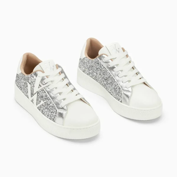 Vanessa Wu Baskets monogramme Estelle à paillettes argent< Baskets