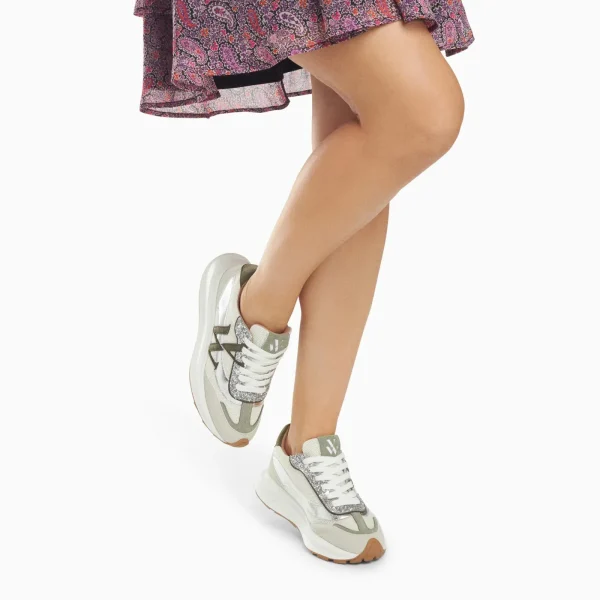 Vanessa Wu Baskets monogramme Inès kaki et argent à semelle oversize< Baskets