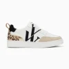 Vanessa Wu Baskets monogramme Luna blanc et noir< Baskets