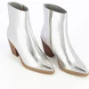 Vanessa Wu Bottines à talon Julia argent effet texturé< Bottines