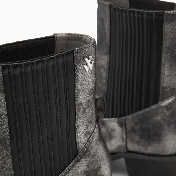 Vanessa Wu Bottines santiags Appoline anthracite à talon< Bottines