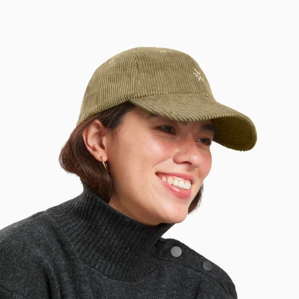 casquette_jess_kaki_en_ve_1.webp Vanessa Wu Casquette Jess kaki en velours côtelé< Chapeaux