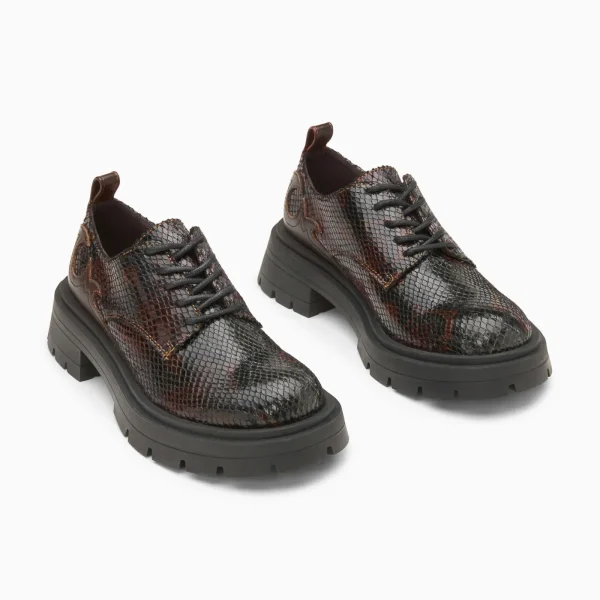 Vanessa Wu Derbies Meredith marron serpent à semelle crantée< Mocassins, Derbies, Ballerines