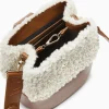 Vanessa Wu Sac seau Leslie camel en fausse fourrure< Sacs