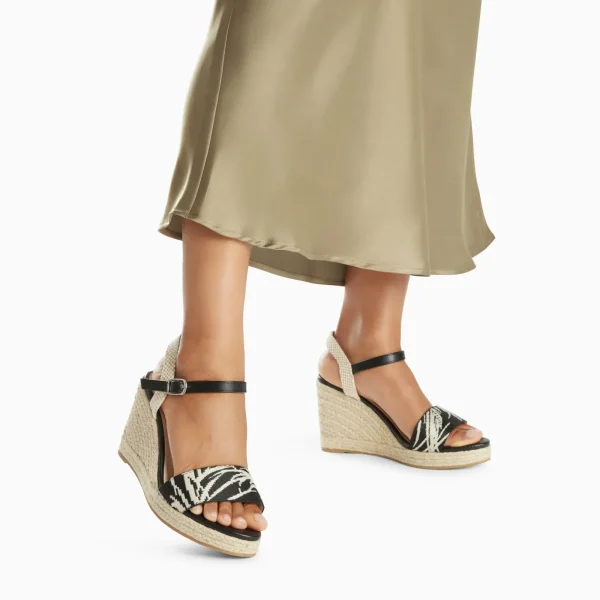 Vanessa Wu Sandales compensées Honorine noires en tissu jacquard< Sandales À Talon, Compensées