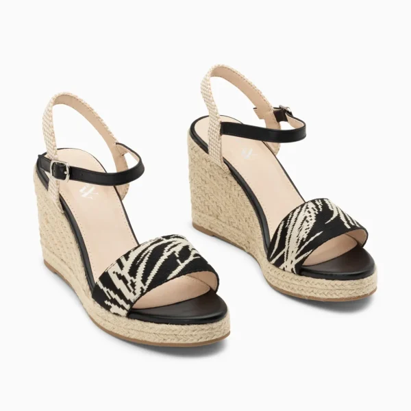 Vanessa Wu Sandales compensées Honorine noires en tissu jacquard< Sandales À Talon, Compensées